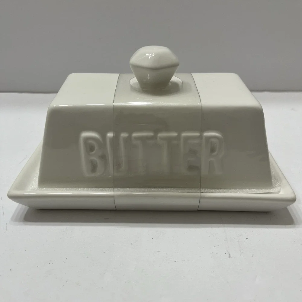 Covered Butter Dish White 7x4.5x4